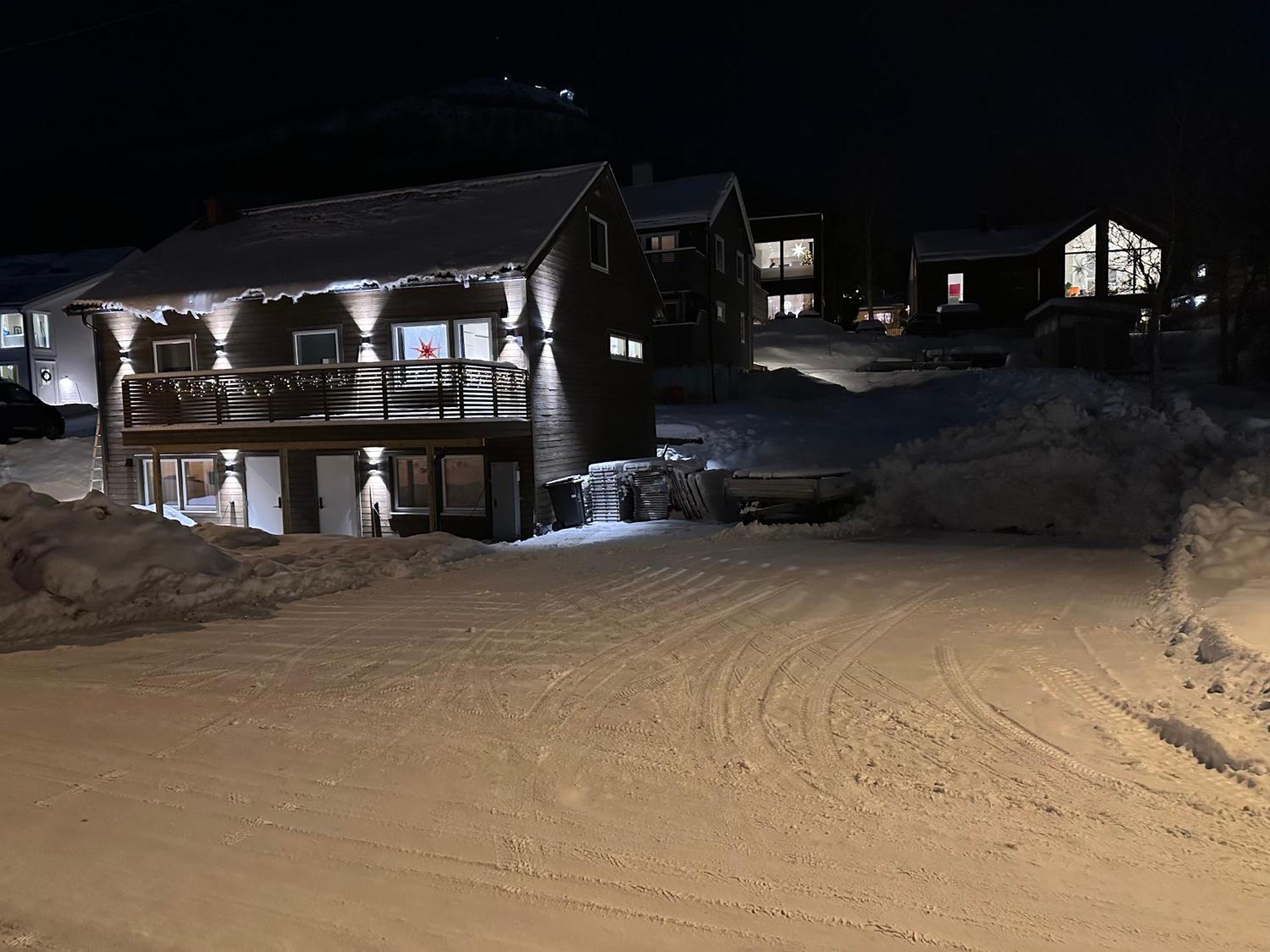 Tromsdalen Aurora Apartments Tromso Ngoại thất bức ảnh